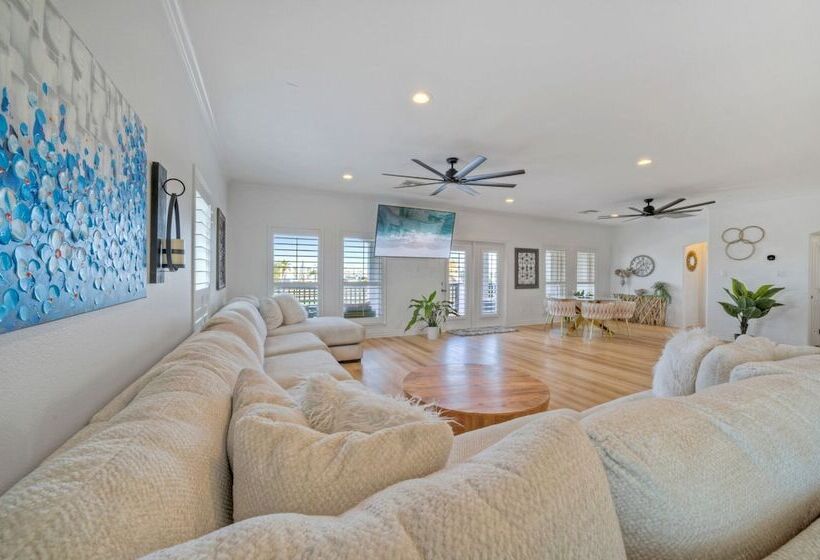 Billiards & Beaches By Avantstay Cart Boardwalk + Pool Table