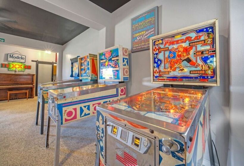 Billiards & Beaches By Avantstay Cart Boardwalk + Pool Table