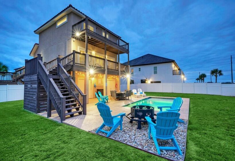 Boots & Beaches Avantstay Golf Cart, Brd Walk