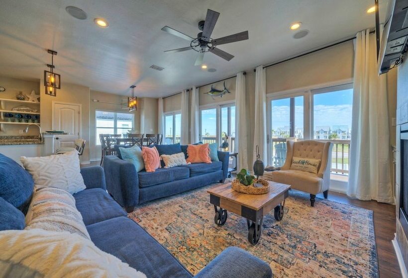 Boots & Beaches Avantstay Golf Cart, Brd Walk