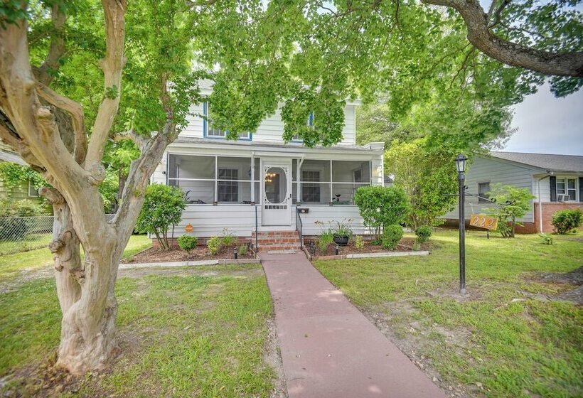 Charming Hampton Home ~ 7 Mi To Buckroe Beach!