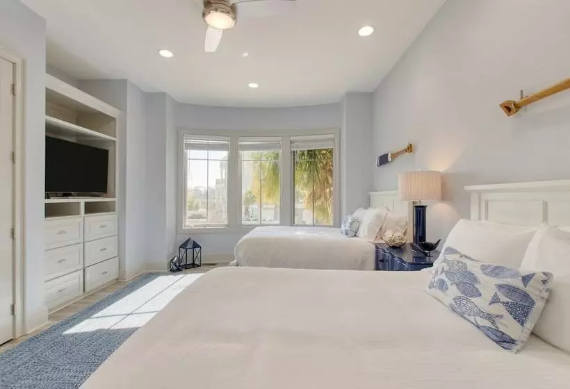 Coastal Marsh By Avantstay Infinity Pool, Hot Tub, View, Pool Table, Ping Pong