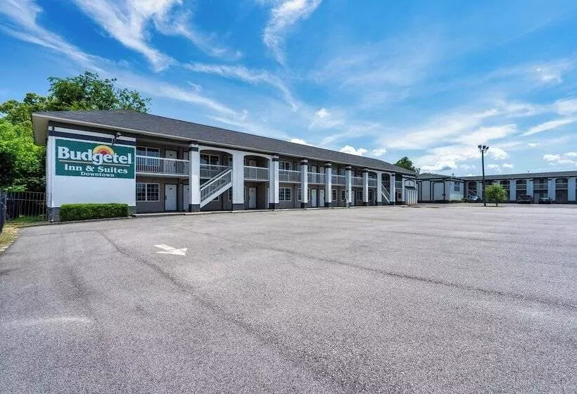 هتل Budgetel Inn And Suite