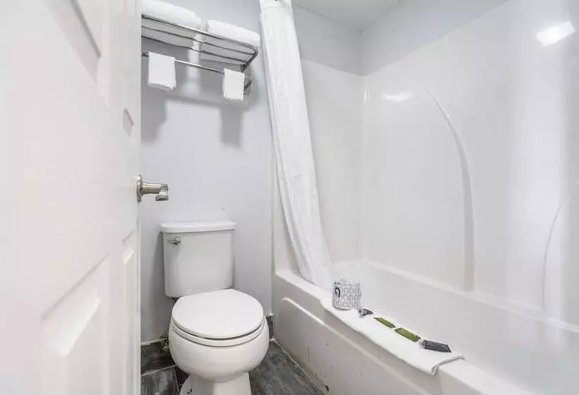 هتل Budgetel Inn And Suite