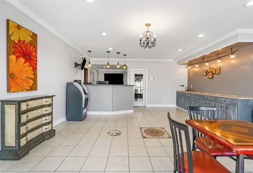 هتل Budgetel Inn And Suite