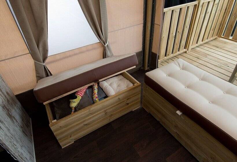 ホテル Luxury Tent 11 Km. From Porec