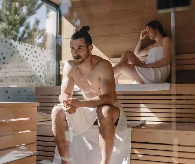 Hotelli Myalps Tirol