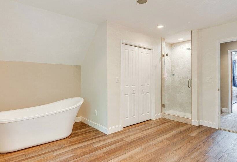 Lake Lure Mountain Retreat W/ Fire Pit & Gas Grill