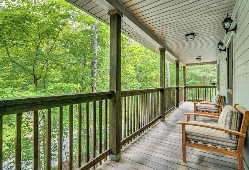 Lake Lure Mountain Retreat W/ Fire Pit & Gas Grill