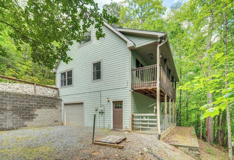 Lake Lure Mountain Retreat W/ Fire Pit & Gas Grill