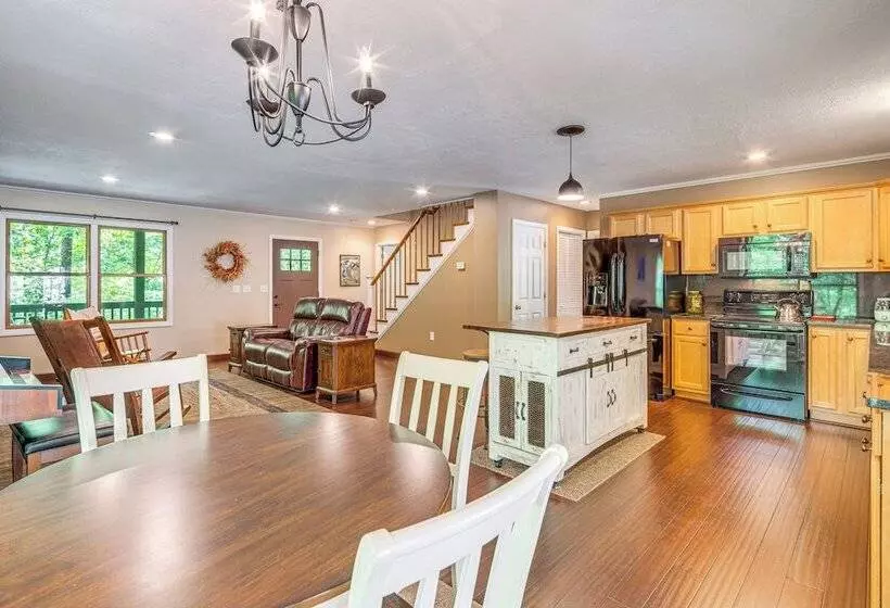 Lake Lure Mountain Retreat W/ Fire Pit & Gas Grill