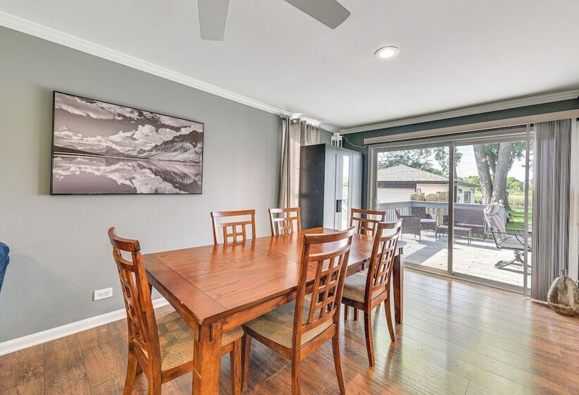 Lakefront Antioch Home W/ Dock, Kayaks & Game Room