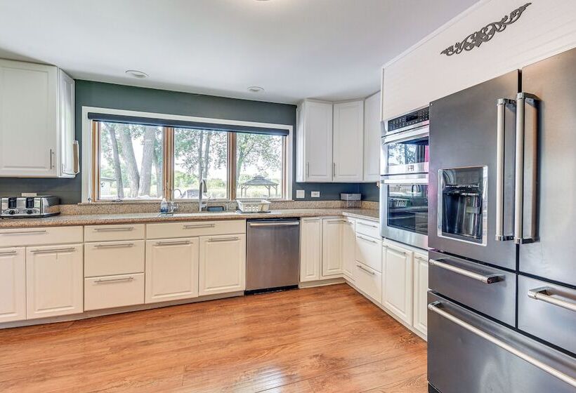 Lakefront Antioch Home W/ Dock, Kayaks & Game Room