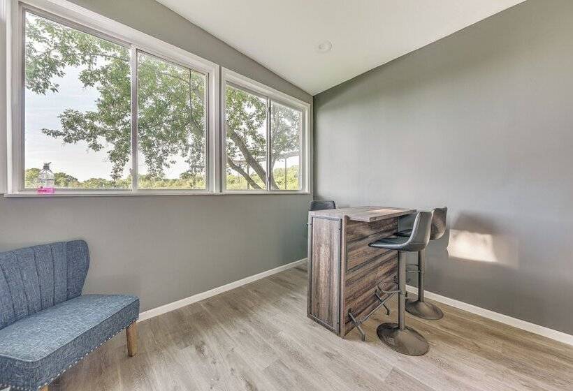 Lakefront Antioch Home W/ Dock, Kayaks & Game Room