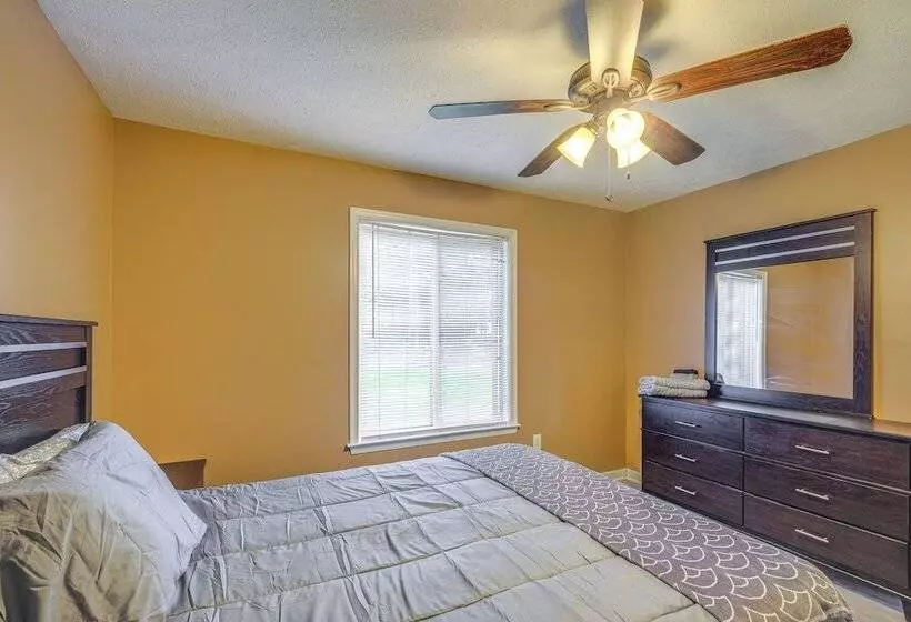 Linden Family Home W/ Yard < 5 Mi To Wineries!