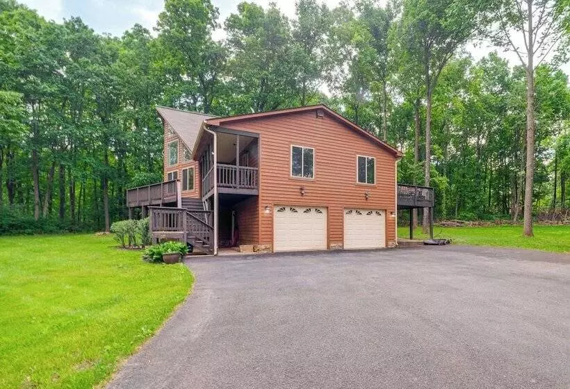 Linden Family Home W/ Yard < 5 Mi To Wineries!