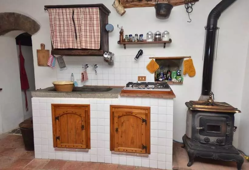 Lovely Cottage In Bagni Di Lucca Amidst Fields