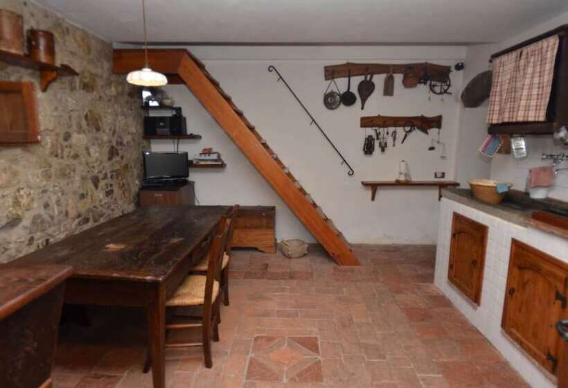 Lovely Cottage In Bagni Di Lucca Amidst Fields