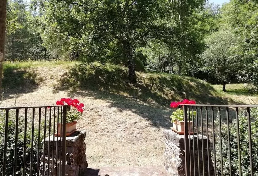 Lovely Cottage In Bagni Di Lucca Amidst Fields