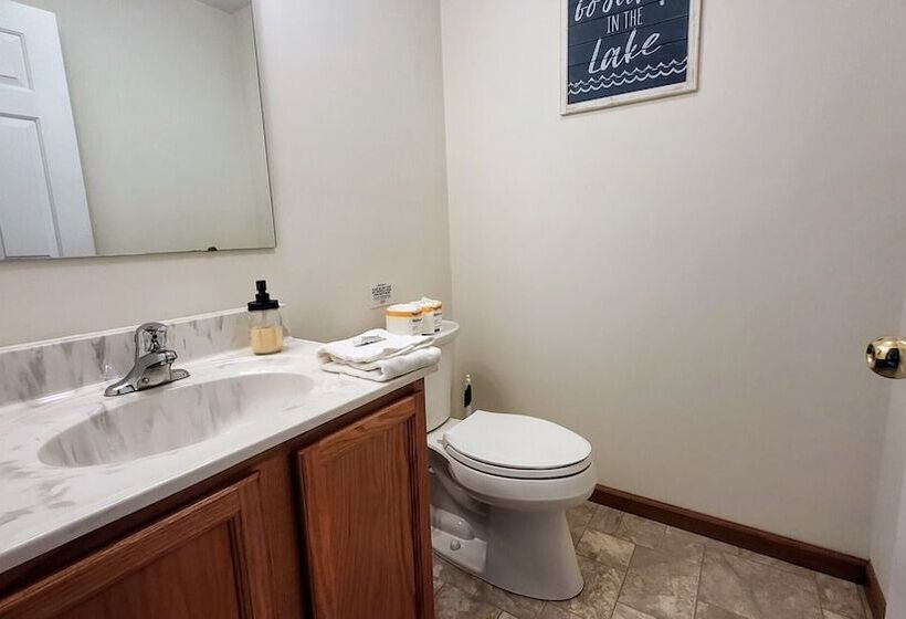 Mews Mountain House By Avantstay Walk To Beach, Hot Tub, Game Room