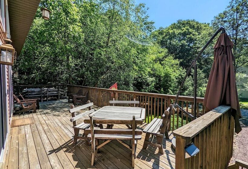 Mews Mountain House By Avantstay Walk To Beach, Hot Tub, Game Room