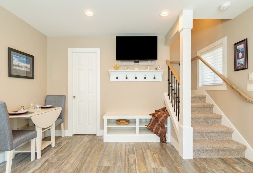 Mutiny Bay Ocean Breeze Retreat By Avantstay