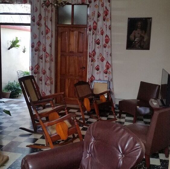 پانسیون Hostal Teresa