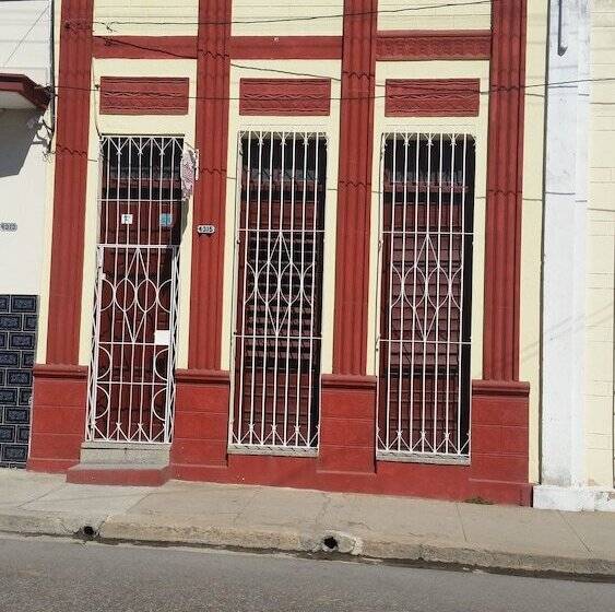 پانسیون Hostal Teresa