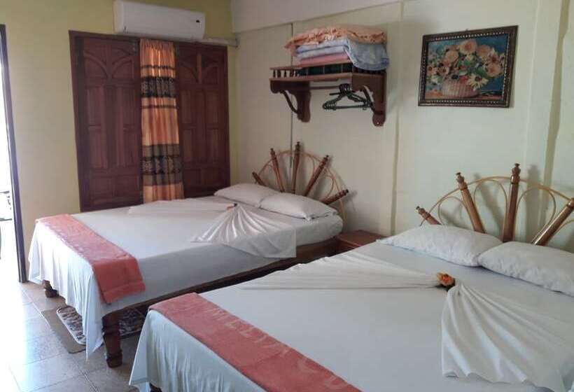 پانسیون Villa Rio Mar