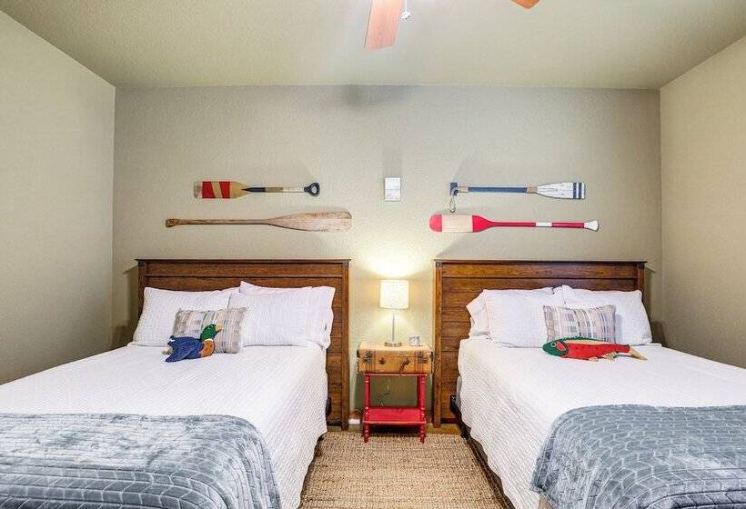 Pet Friendly Granbury Home W/ Lake Access & Grill!