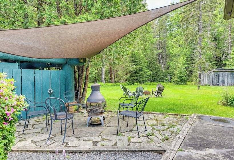 Pocono Cabin W/ 1 Acre Yard & Private Pool!