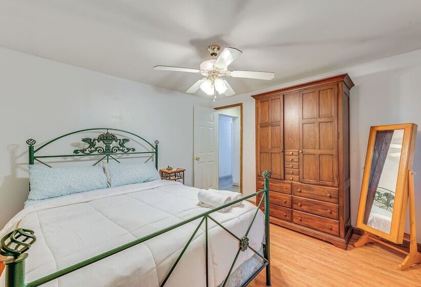 Pocono Cabin W/ 1 Acre Yard & Private Pool!