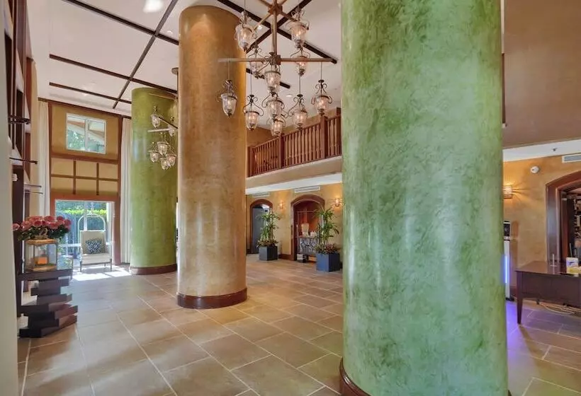 Relaxing Condo With Free Parking
