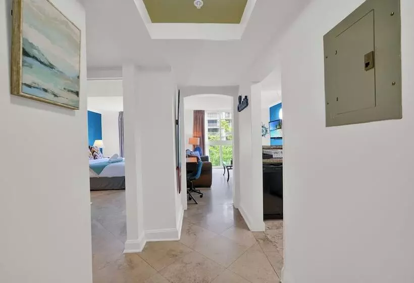 Relaxing Condo With Free Parking