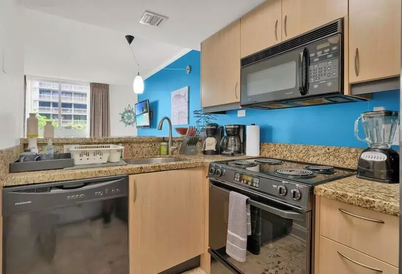 Relaxing Condo With Free Parking