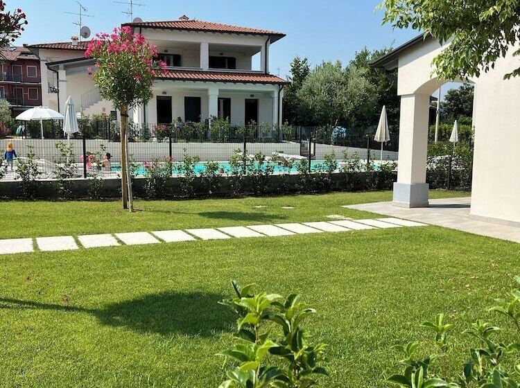 Residence Fiore Rosso