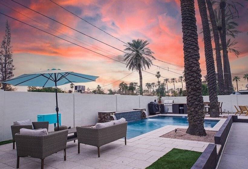 Roma By Avantstay Stylish Oasis W/ Private Pool!