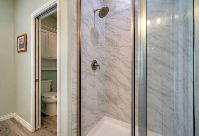 Boat Dock & Pool Private Fishing Village Roseate Spoonbill By Avantstay