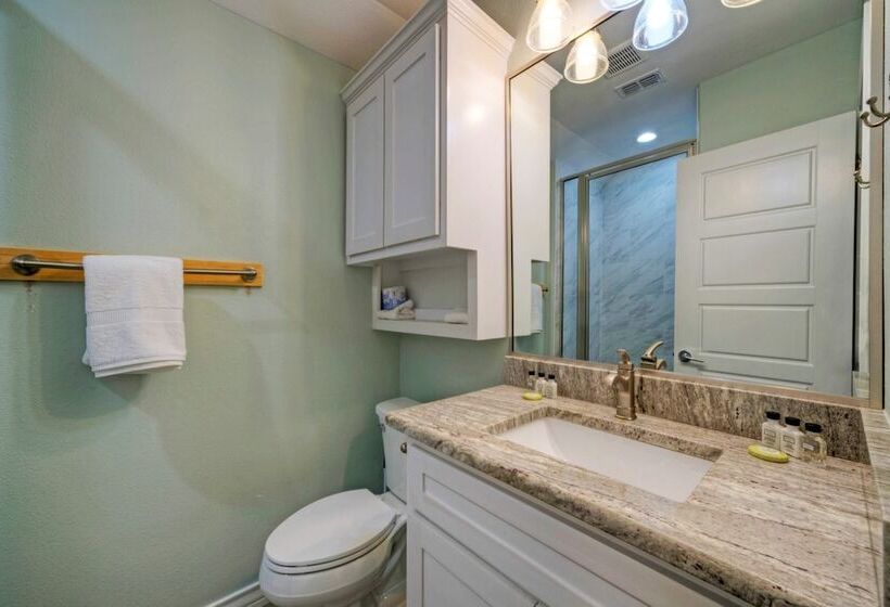 Boat Dock & Pool Private Fishing Village Roseate Spoonbill By Avantstay