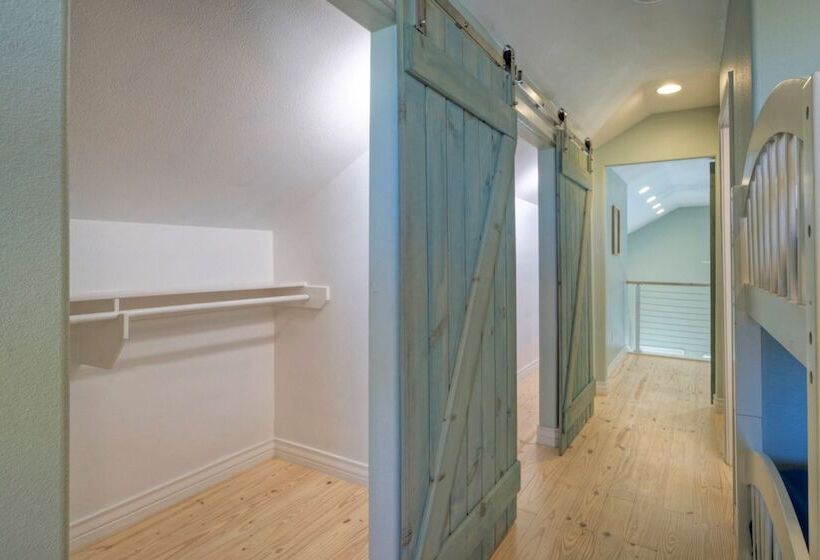 Boat Dock & Pool Private Fishing Village Roseate Spoonbill By Avantstay