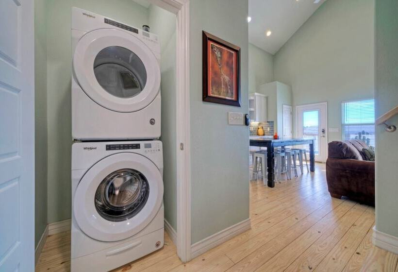 Boat Dock & Pool Private Fishing Village Roseate Spoonbill By Avantstay