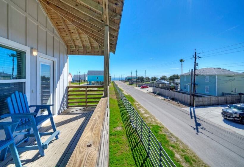 Boat Dock & Pool Private Fishing Village Roseate Spoonbill By Avantstay