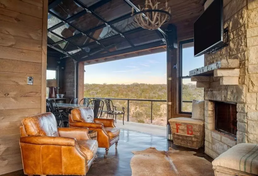 Sotol By Avantstay Direct River Access + Views