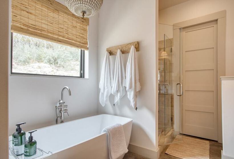 Sotol By Avantstay Direct River Access + Views