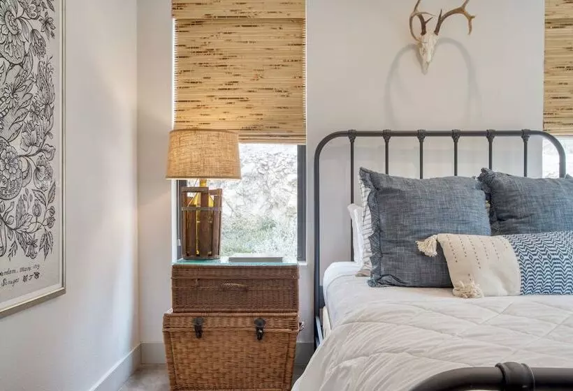 Sotol By Avantstay Direct River Access + Views