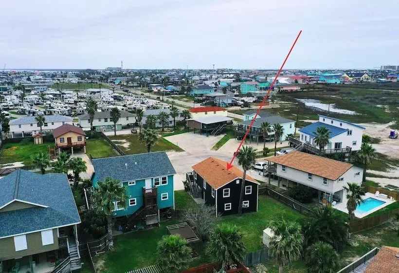 Surfin Dog By Avantstay Coastal Escape W/ Yard!