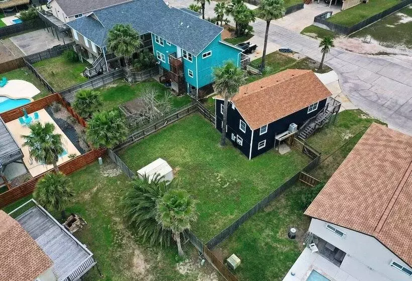 Surfin Dog By Avantstay Coastal Escape W/ Yard!