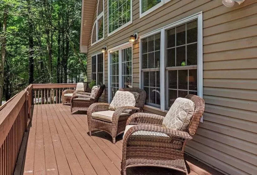 Tawny And Peaceful Game Room, Firepit, Patio/deck, Workspace