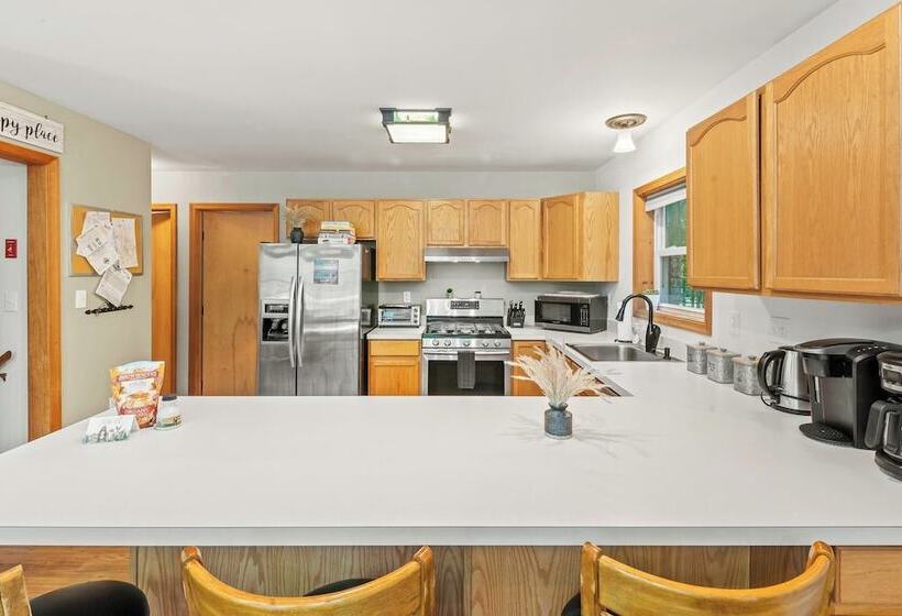 Tawny And Peaceful Game Room, Firepit, Patio/deck, Workspace