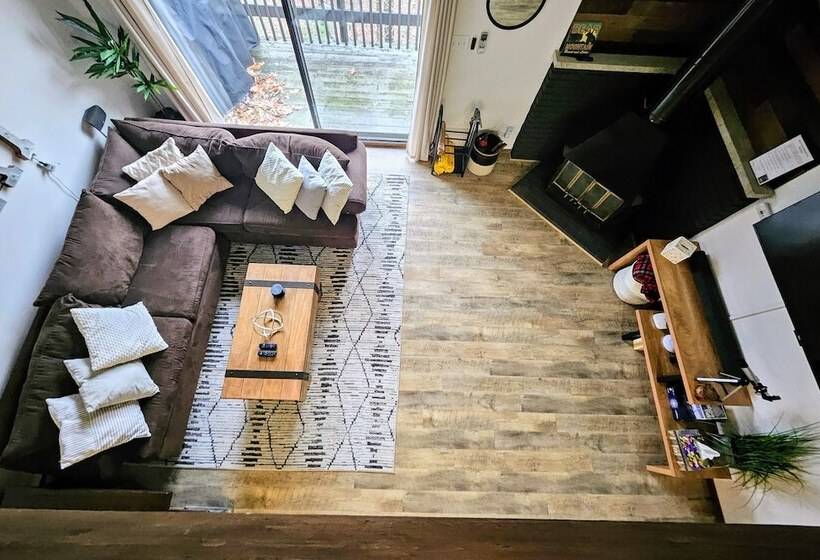 The Bear S Den By Avantstay Prime Location, Renovated W/ Movie & Game Room